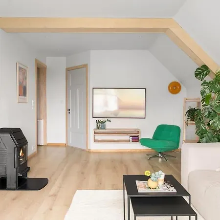 Charming Town House With A Cozy Loft